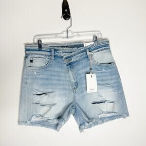 Kancan High Rise Criss Cross Distressed Stretch Shorts Women’s Size 13/30 NWT